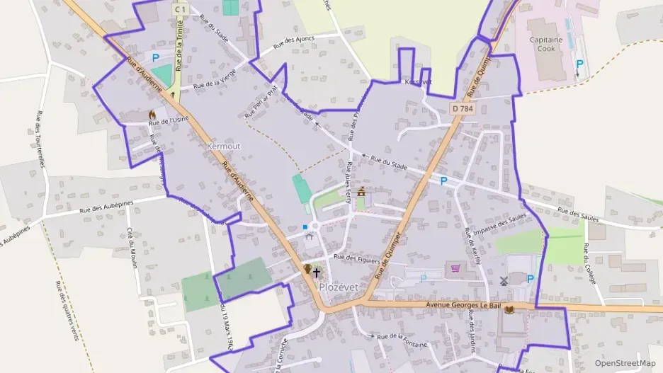 Maison 102 m² quatre pièces à vendre à Plozévet Maison 102 m² quatre pièces à vendre à Plozévet