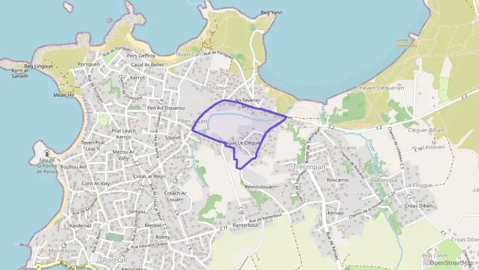 Maison 166 m² six pièces à vendre à Ploudalmézeau Maison 166 m² six pièces à vendre à Ploudalmézeau