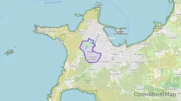 Maison 110 m² six pièces à vendre à Camaret-sur-Mer Maison 110 m² six pièces à vendre à Camaret-sur-Mer