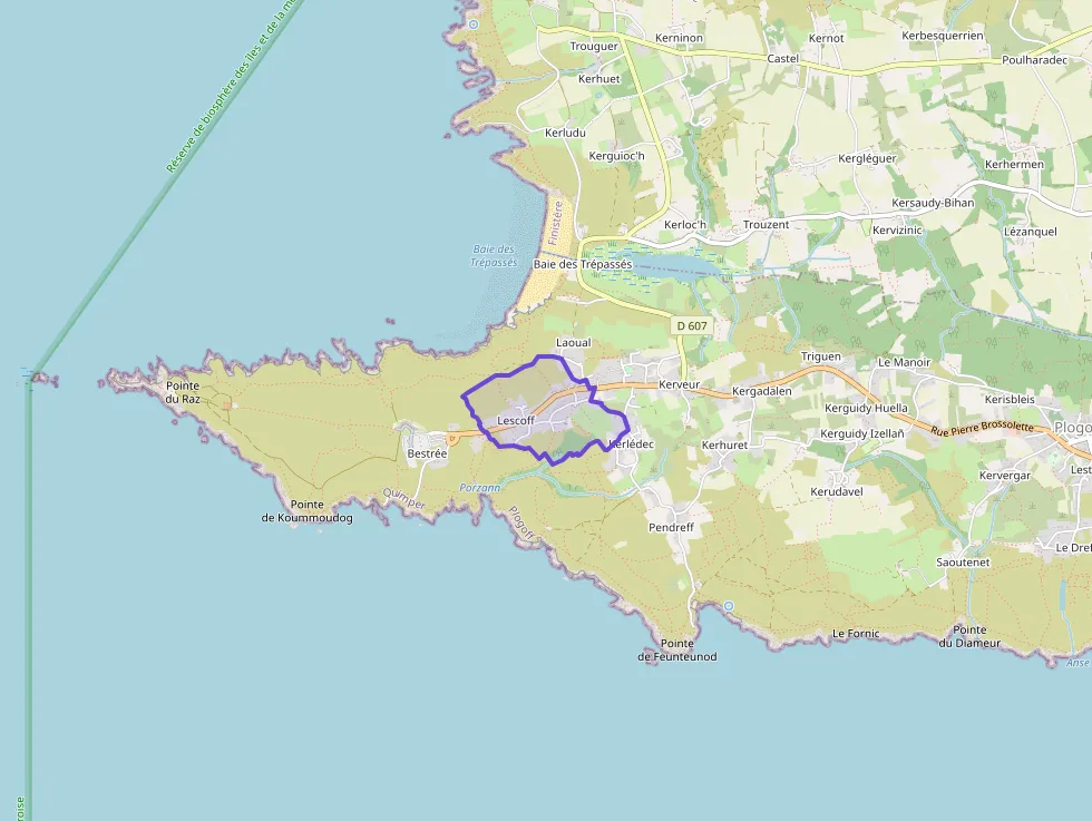 Maison 102 m² trois pièces à vendre à Plogoff