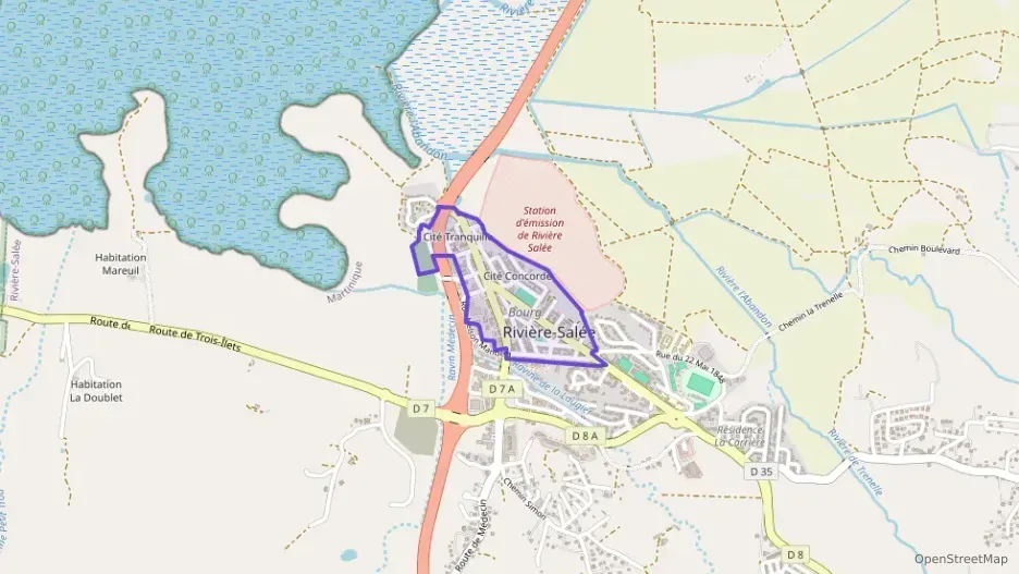 Maison 34 m² deux pieces à vendre à Rivière-Salée Maison 34 m² deux pieces à vendre à Rivière-Salée