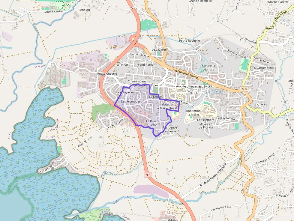 Maison 84 m² quatre pièces à vendre à Ducos