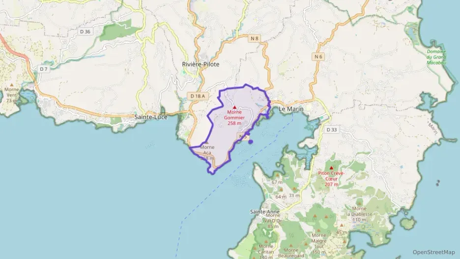 Maison 118 m² quatre pièces à vendre à Le Marin Maison 118 m² quatre pièces à vendre à Le Marin