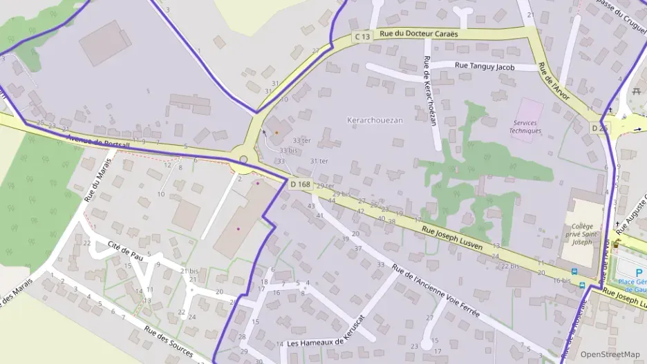 Maison 82 m² cinq pièces à vendre à Ploudalmézeau Maison 82 m² cinq pièces à vendre à Ploudalmézeau