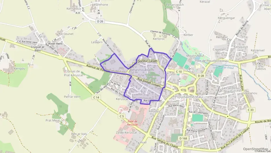 Maison 82 m² cinq pièces à vendre à Ploudalmézeau Maison 82 m² cinq pièces à vendre à Ploudalmézeau