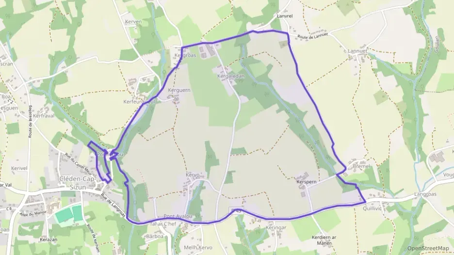 Maison 93 m² quatre pièces à vendre à Cléden-Cap-Sizun Maison 93 m² quatre pièces à vendre à Cléden-Cap-Sizun