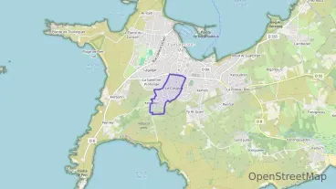 Maison 95 m² cinq pièces à vendre à Camaret-sur-Mer Maison 95 m² cinq pièces à vendre à Camaret-sur-Mer