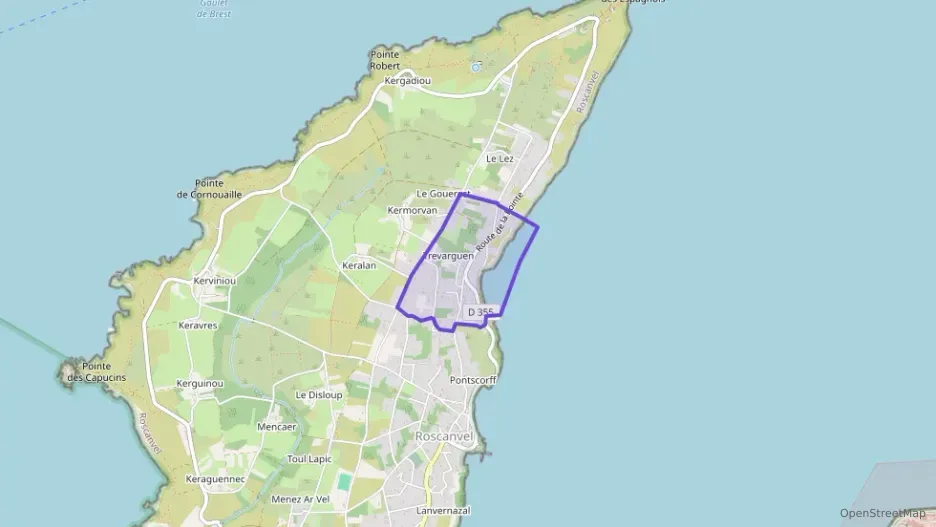 Maison 114 m² quatre pièces à vendre à Roscanvel Maison 114 m² quatre pièces à vendre à Roscanvel