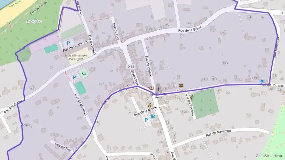 Maison 129 m² cinq pièces à vendre à Lanvéoc Maison 129 m² cinq pièces à vendre à Lanvéoc