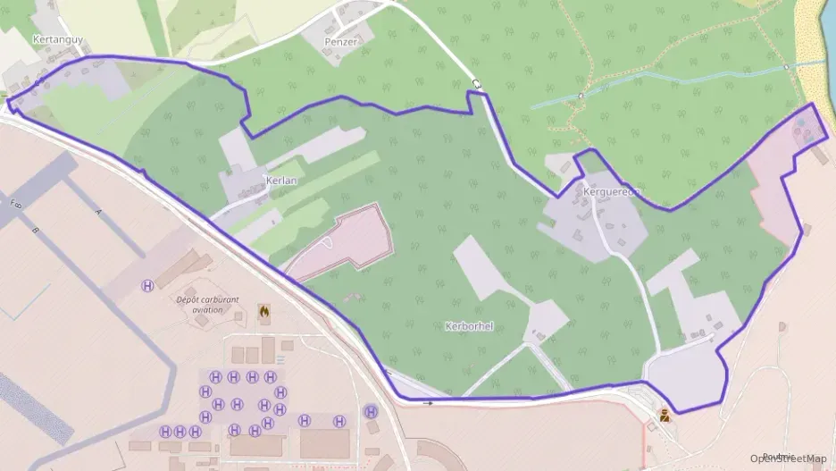 Maison 90 m² trois pièces à vendre à Lanvéoc Maison 90 m² trois pièces à vendre à Lanvéoc