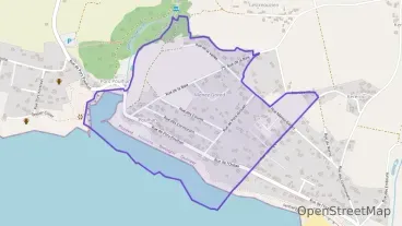 Maison 122 m² quatre pièces à vendre à Plozévet Maison 122 m² quatre pièces à vendre à Plozévet