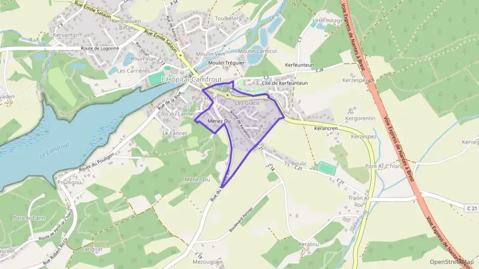 Maison 133 m² cinq pièces à vendre à Hôpital-Camfrout Maison 133 m² cinq pièces à vendre à Hôpital-Camfrout