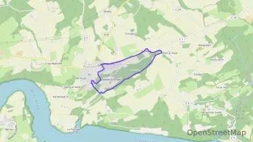 Maison 158 m² six pièces à vendre à Rosnoën Maison 158 m² six pièces à vendre à Rosnoën