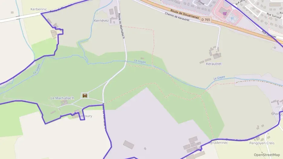 Maison 168 m² sept pièces à vendre à Plonéis Maison 168 m² sept pièces à vendre à Plonéis