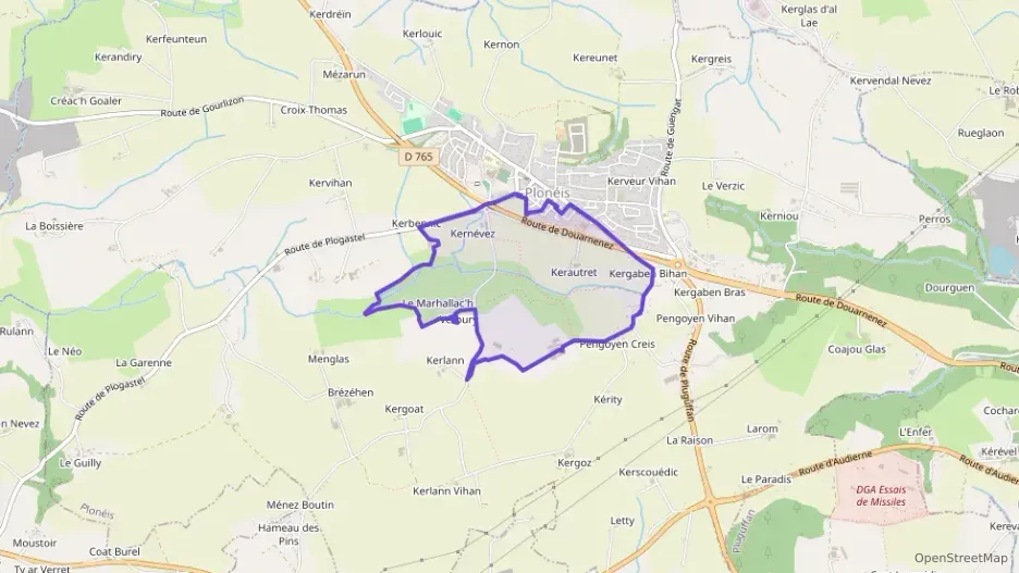 Maison 168 m² sept pièces à vendre à Plonéis Maison 168 m² sept pièces à vendre à Plonéis