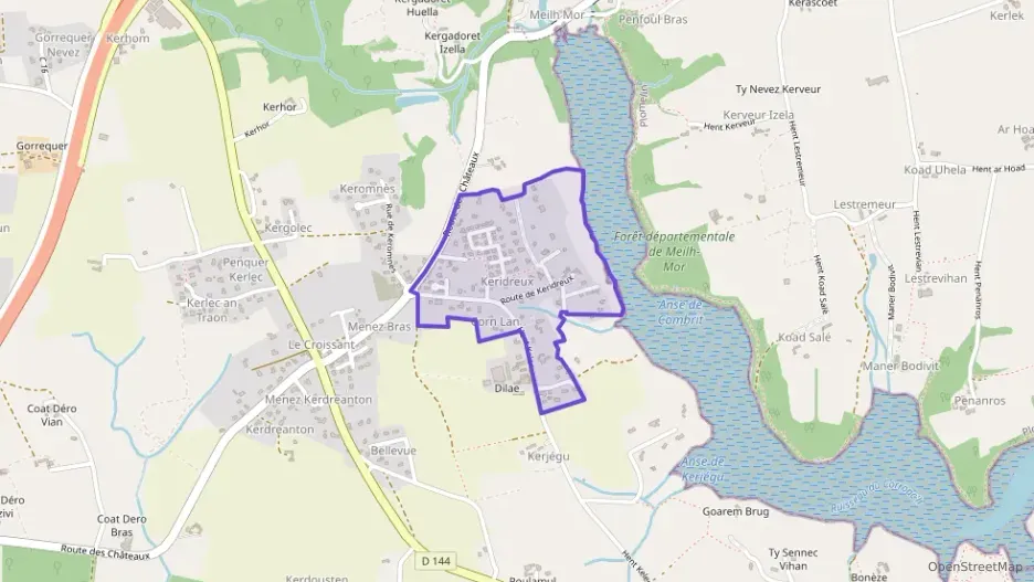 Maison 115 m² quatre pièces à vendre à Combrit Maison 115 m² quatre pièces à vendre à Combrit