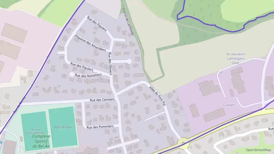 Maison 101 m² quatre pièces à vendre à Plouvorn