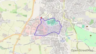 Maison 76 m² quatre pièces à vendre à Saint-Pol-de-Léon