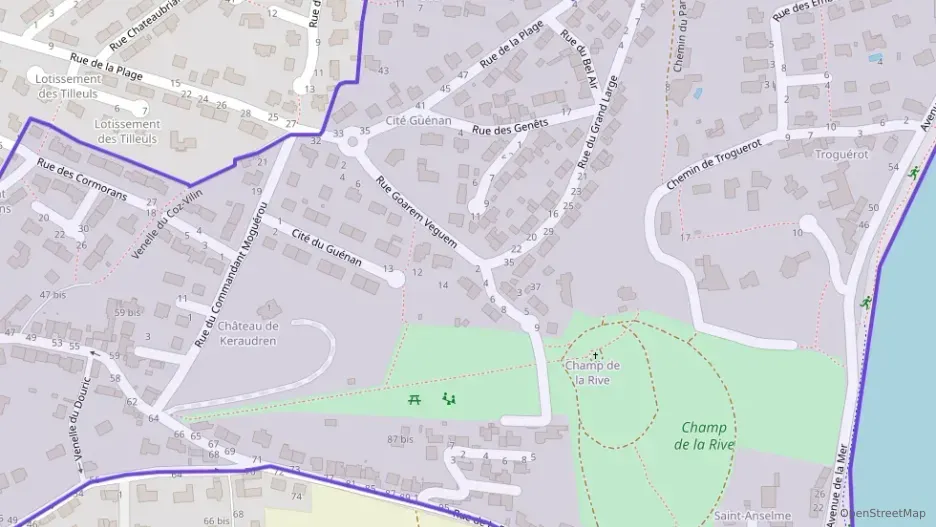 Maison 120 m² cinq pièces à vendre à Saint-Pol-de-Léon Maison 120 m² cinq pièces à vendre à Saint-Pol-de-Léon