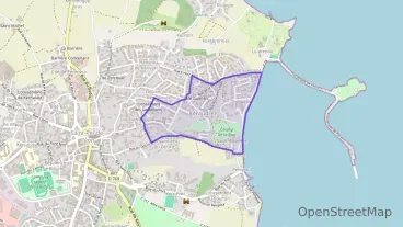 Maison 120 m² cinq pièces à vendre à Saint-Pol-de-Léon Maison 120 m² cinq pièces à vendre à Saint-Pol-de-Léon