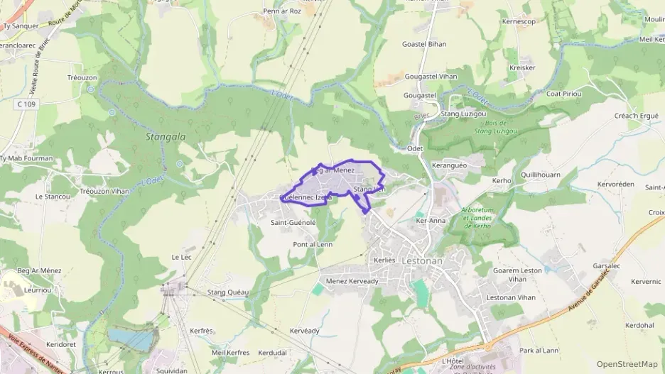 Maison 146 m² six pièces à vendre à Ergué-Gabéric Maison 146 m² six pièces à vendre à Ergué-Gabéric