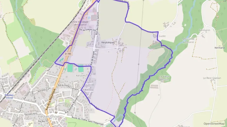 Maison 98 m² cinq pièces à vendre à Pleyber-Christ