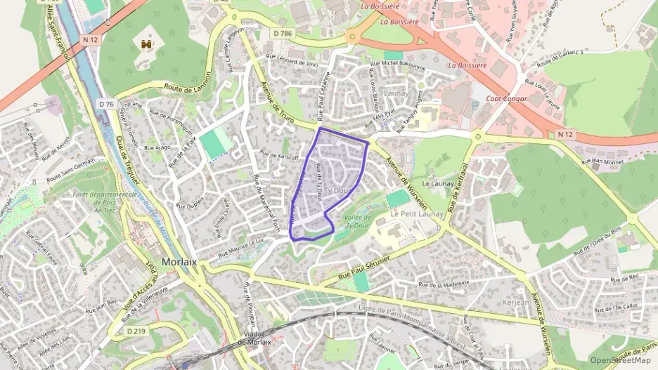 Maison 101 m² quatre pièces à vendre à Morlaix Maison 101 m² quatre pièces à vendre à Morlaix