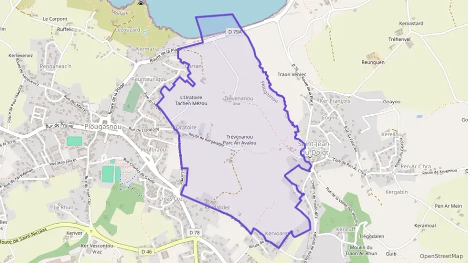 Maison 111 m² cinq pièces à vendre à Plougasnou Maison 111 m² cinq pièces à vendre à Plougasnou