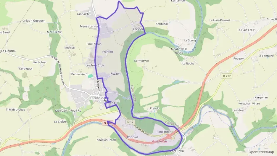 Maison 64 m² trois pièces à vendre à Landeleau Maison 64 m² trois pièces à vendre à Landeleau
