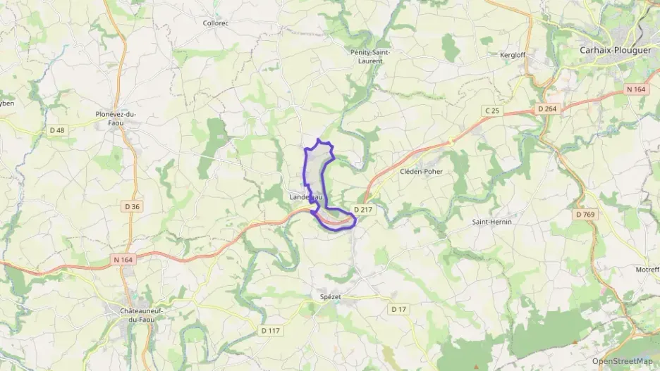 Maison 64 m² trois pièces à vendre à Landeleau Maison 64 m² trois pièces à vendre à Landeleau