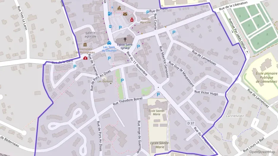 Maison 124 m² quatre pièces à vendre à Plouigneau Maison 124 m² quatre pièces à vendre à Plouigneau