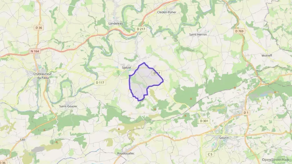 Maison 82 m² quatre pièces à vendre à Spézet Maison 82 m² quatre pièces à vendre à Spézet