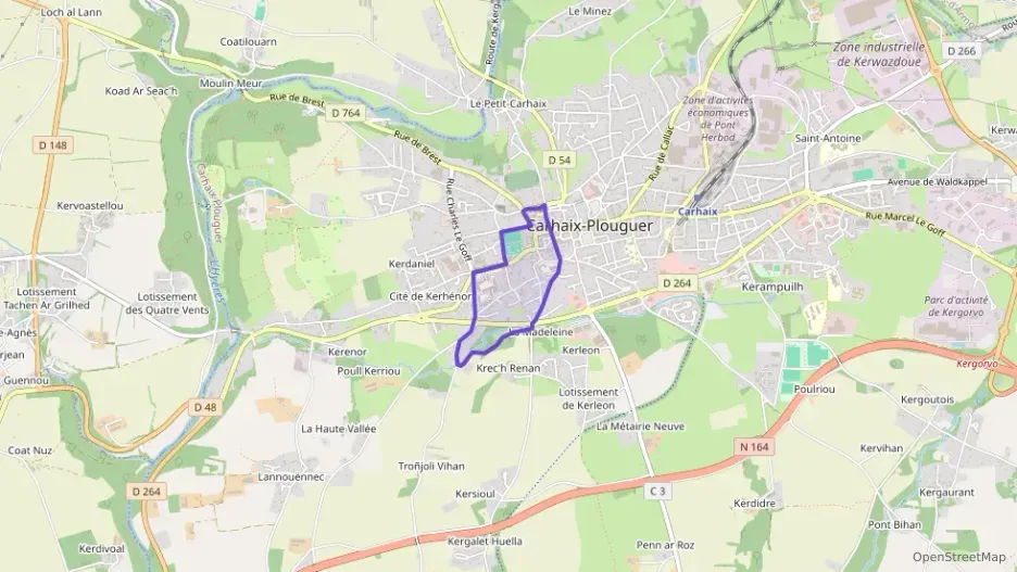 Maison 156 m² sept pièces à vendre à Carhaix-Plouguer