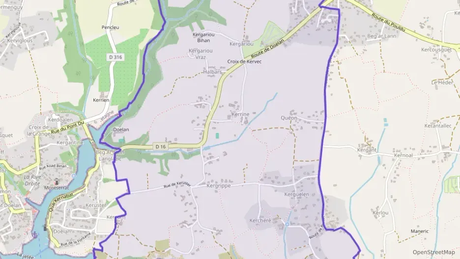 Maison 118 m² cinq pièces à vendre à Clohars-Carnoët Maison 118 m² cinq pièces à vendre à Clohars-Carnoët