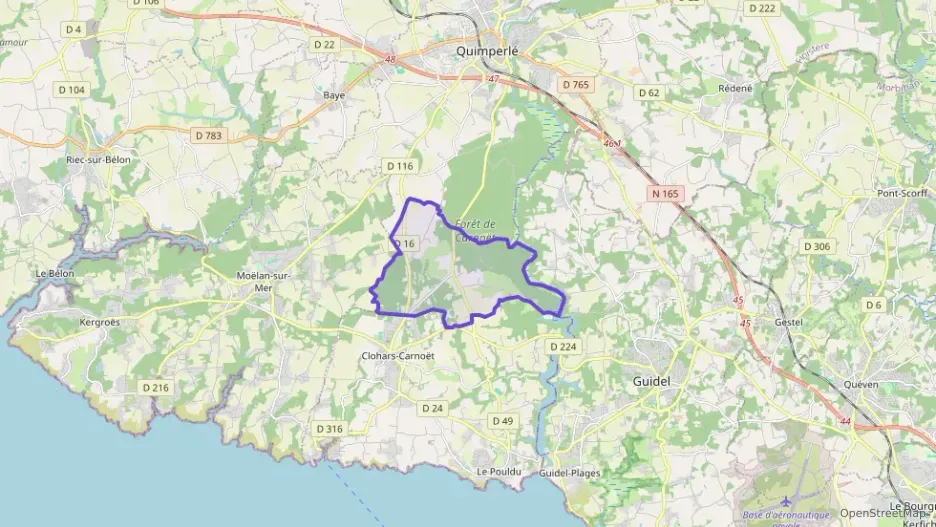 Maison 165 m² six pièces à vendre à Clohars-Carnoët Maison 165 m² six pièces à vendre à Clohars-Carnoët