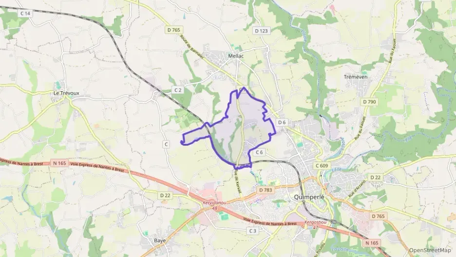 Maison 95 m² cinq pièces à vendre à Mellac Maison 95 m² cinq pièces à vendre à Mellac