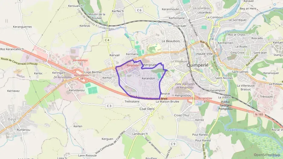 Maison 114 m² cinq pièces à vendre à Quimperlé Maison 114 m² cinq pièces à vendre à Quimperlé