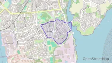 Maison 102 m² cinq pièces à vendre à Lanester Maison 102 m² cinq pièces à vendre à Lanester