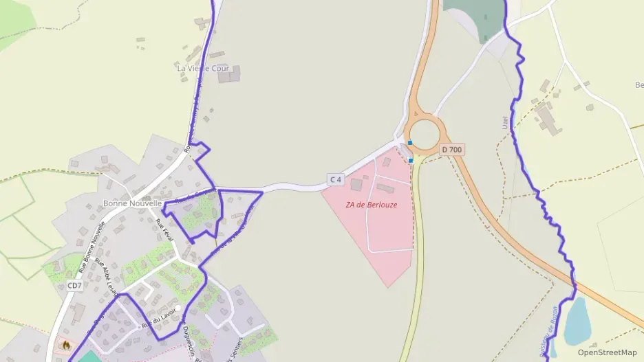 Maison 164 m² six pièces à vendre à Uzel Maison 164 m² six pièces à vendre à Uzel