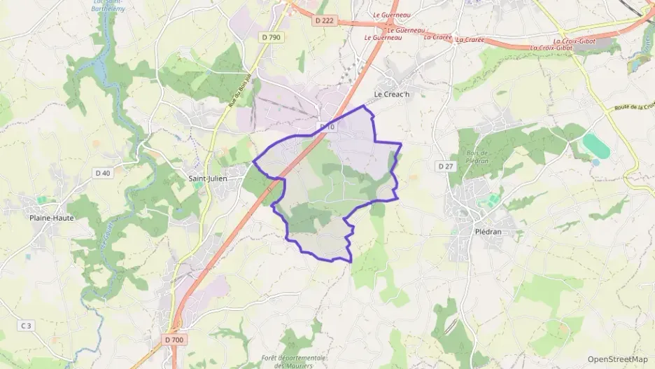 Maison 200 m² quatre pièces à vendre à Plédran Maison 200 m² quatre pièces à vendre à Plédran