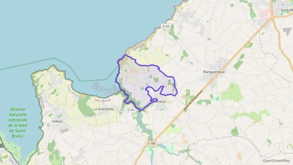 Maison 114 m² six pièces à vendre à Lamballe-Armor Maison 114 m² six pièces à vendre à Lamballe-Armor