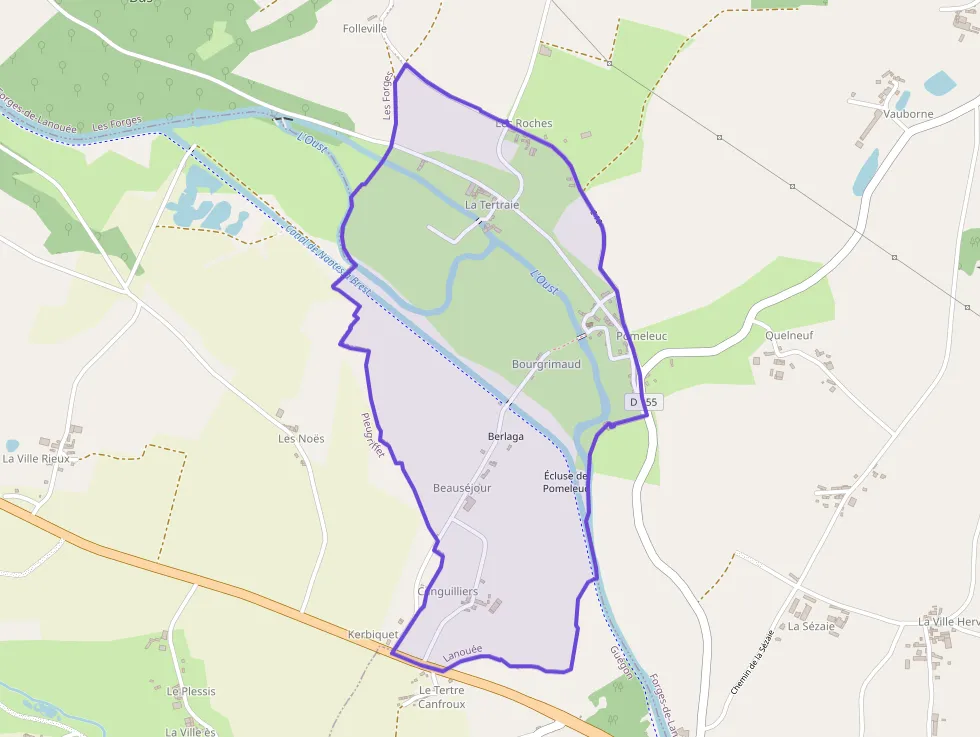 Maison 137 m² trois pièces à vendre à Forges-de-Lanouée