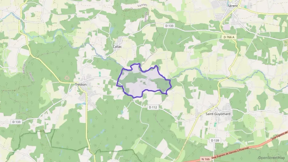 Maison 90 m² quatre pièces à vendre à Trédion Maison 90 m² quatre pièces à vendre à Trédion