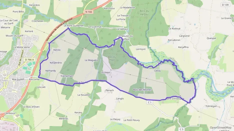 Maison 220 m² sept pièces à vendre à Elven Maison 220 m² sept pièces à vendre à Elven