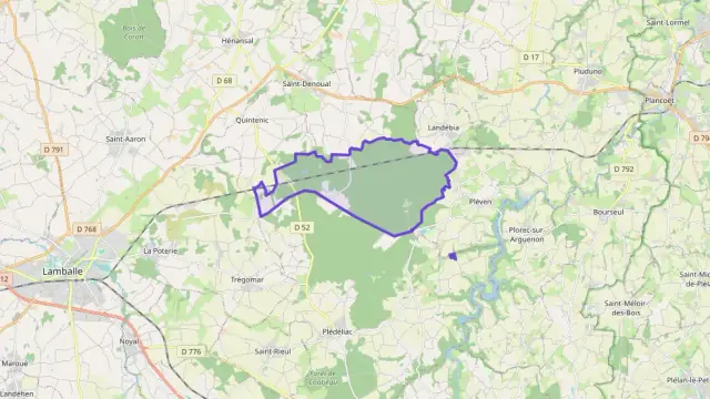 Maison 90 m² trois pièces à vendre à Plédéliac