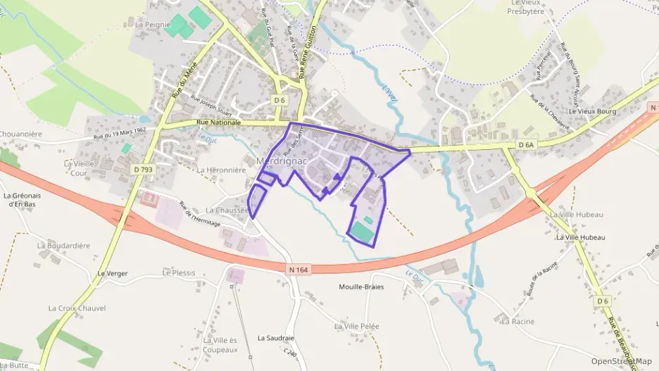 Maison 90 m² quatre pièces à vendre à Merdrignac