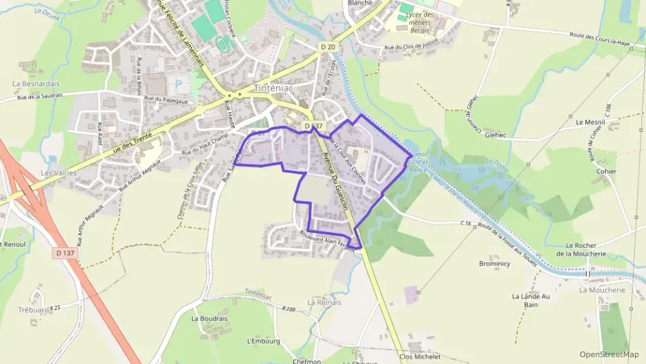 Maison 78 m² quatre pièces à vendre à Tinténiac Maison 78 m² quatre pièces à vendre à Tinténiac