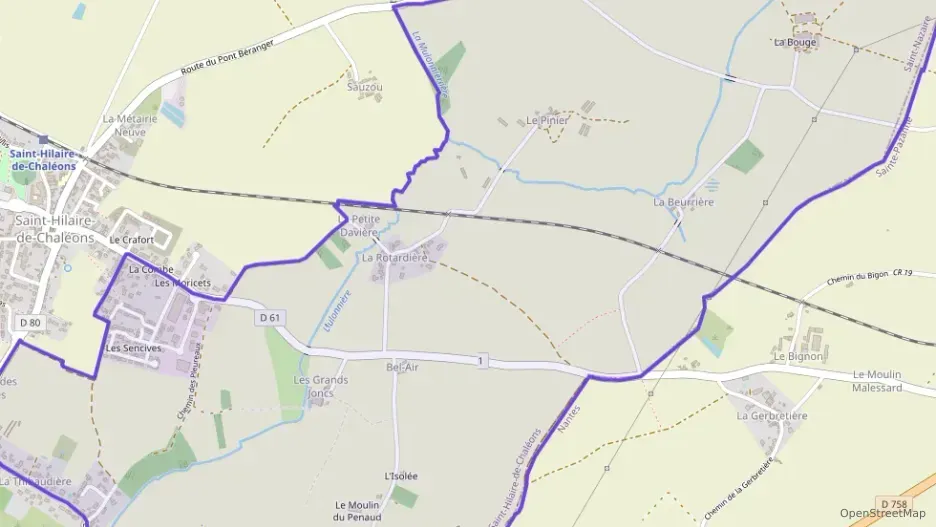 Maison 85 m² quatre pièces à vendre à Saint-Hilaire-de-Chaléons Maison 85 m² quatre pièces à vendre à Saint-Hilaire-de-Chaléons