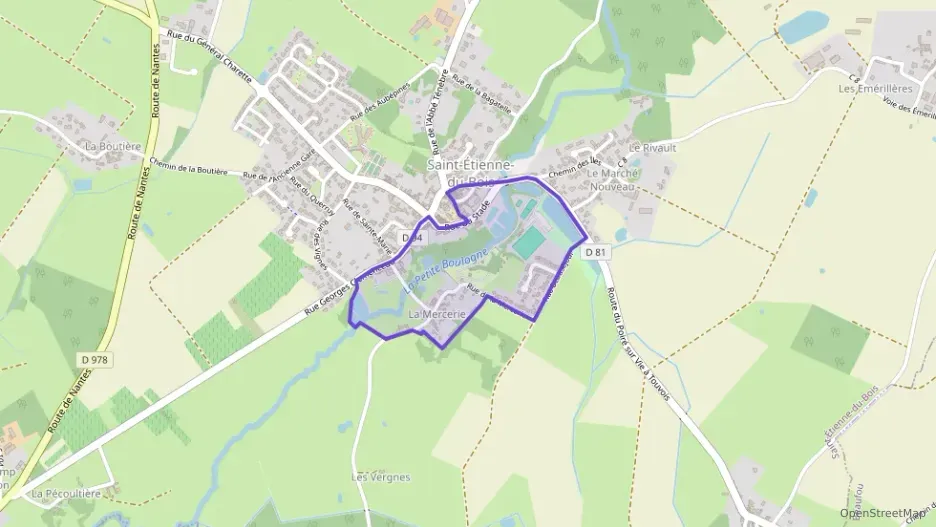 Maison 148 m² cinq pièces à vendre à Saint-Étienne-du-Bois Maison 148 m² cinq pièces à vendre à Saint-Étienne-du-Bois