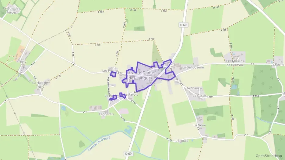 Maison 130 m² trois pièces à vendre à Joué-sur-Erdre Maison 130 m² trois pièces à vendre à Joué-sur-Erdre
